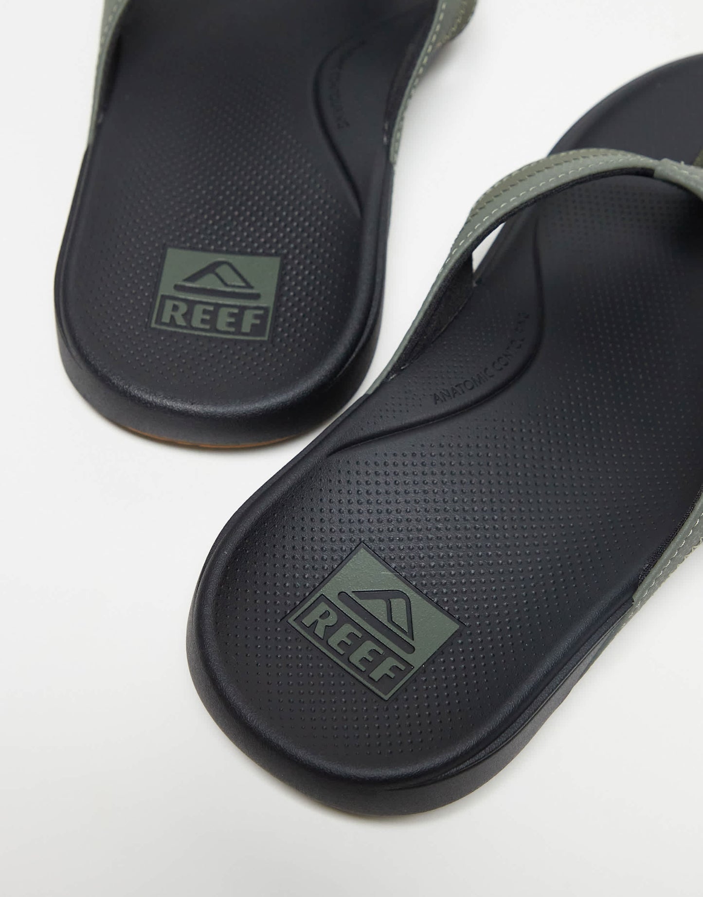 Reef Cushion Phantom 2.0 flip flops in khaki