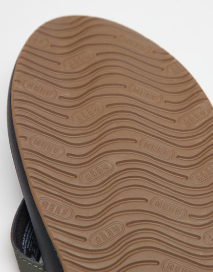 Reef Cushion Phantom 2.0 flip flops in khaki