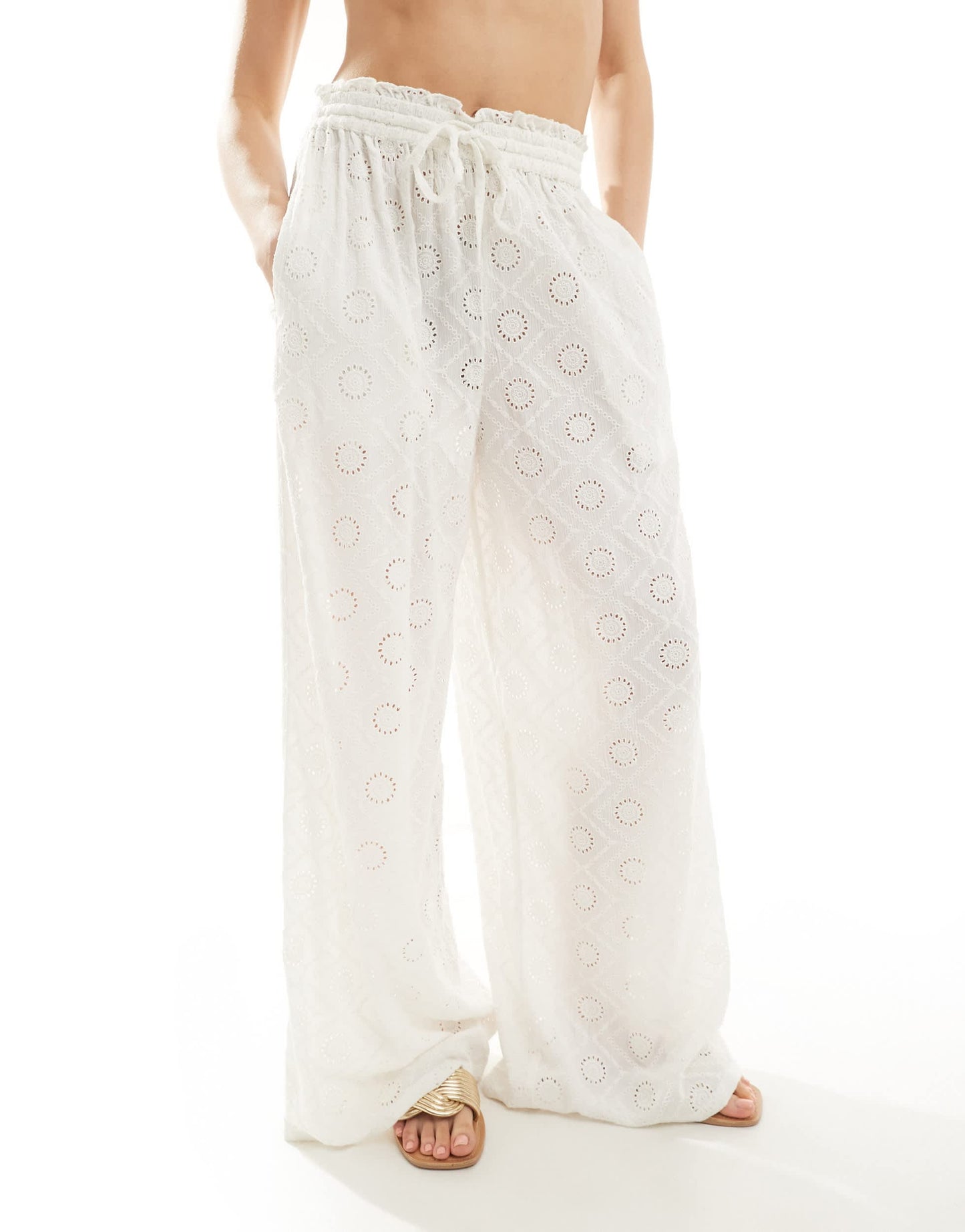 Iisla & Bird broderie panel detail beach trouser co-ord in cream