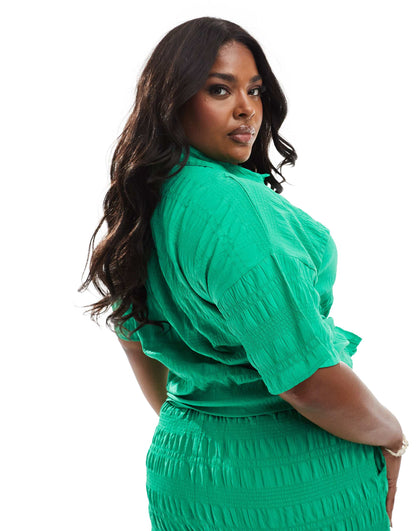 In The Style Plus crinkle tie knot beach shirt co-ord in green
