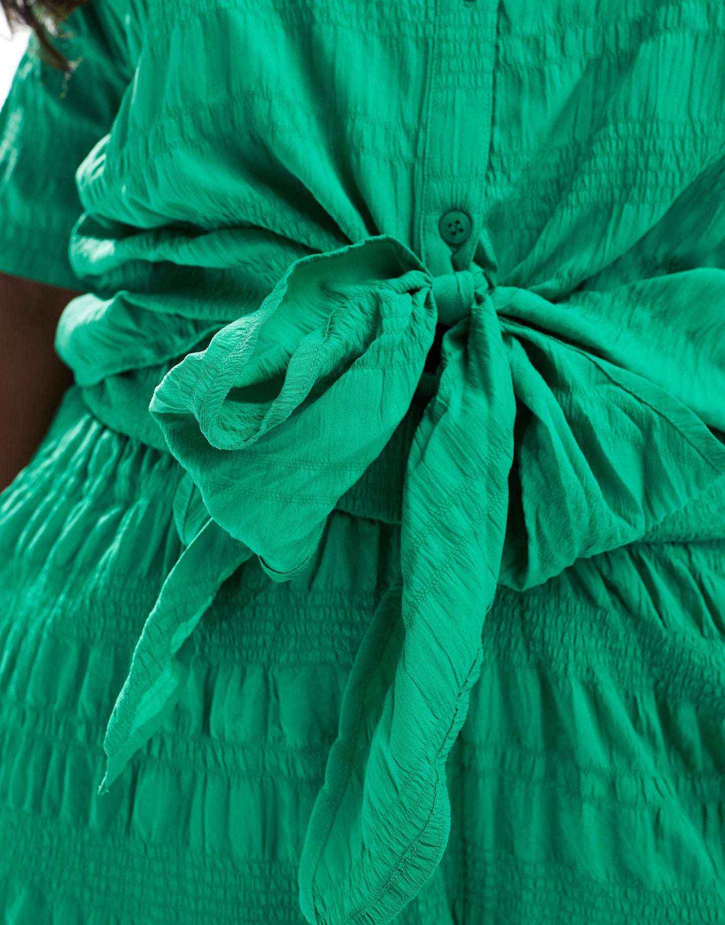 In The Style Plus crinkle tie knot beach shirt co-ord in green