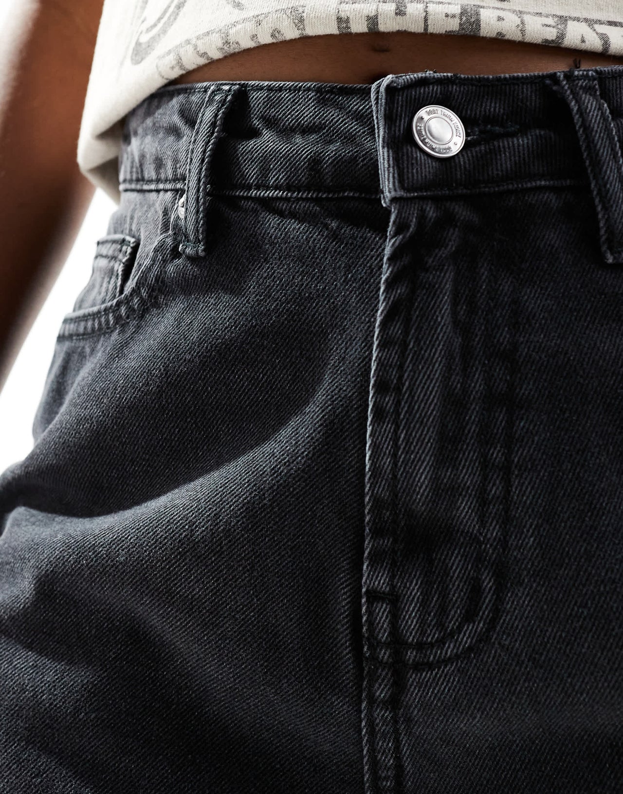 DTT Veron relaxed fit mom jeans in washed black