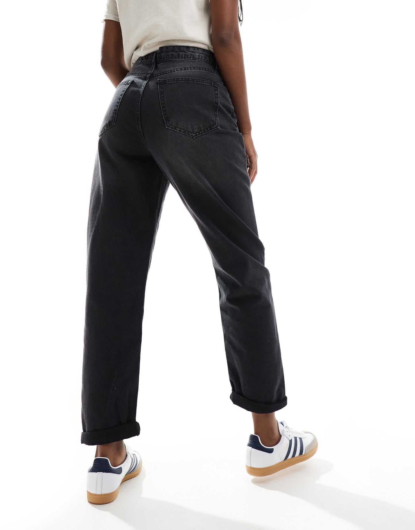 DTT Veron relaxed fit mom jeans in washed black