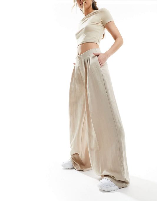 Stradivarius tailored pleated wide leg trouser in caramel