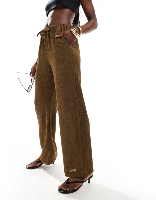 ONLY pull on textured straight leg trouser in brown
