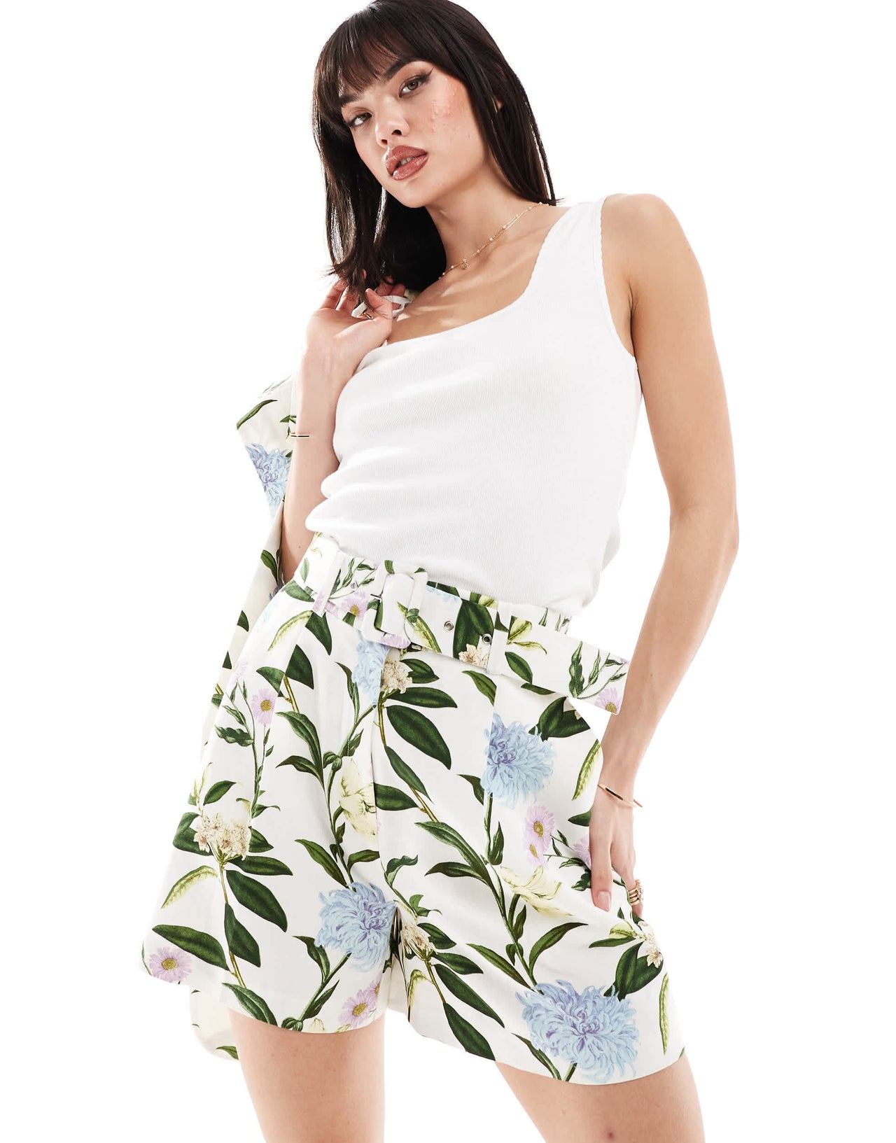 ASOS DESIGN tailored short with linen in floral print