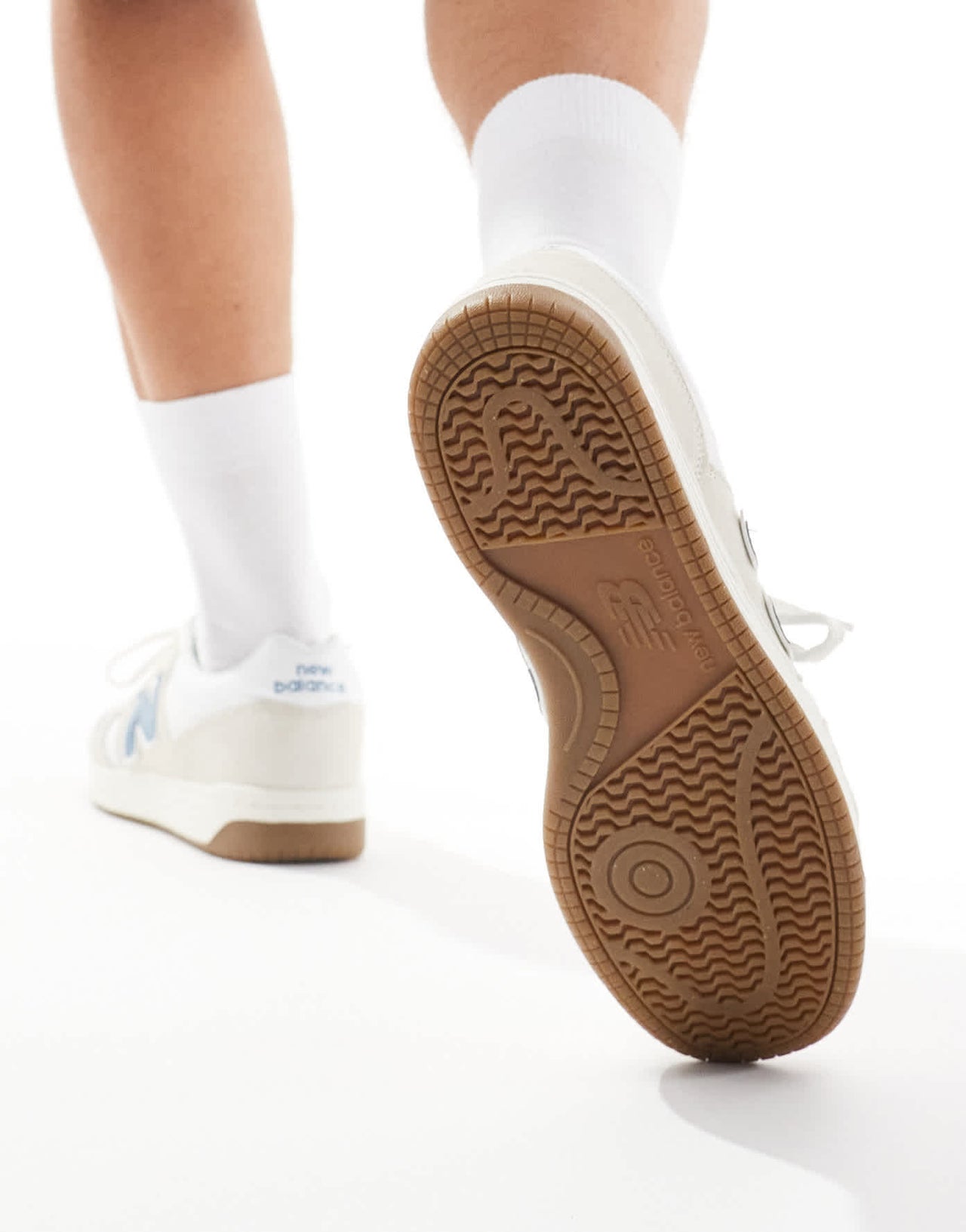 New Balance 480 trainers in white and blue