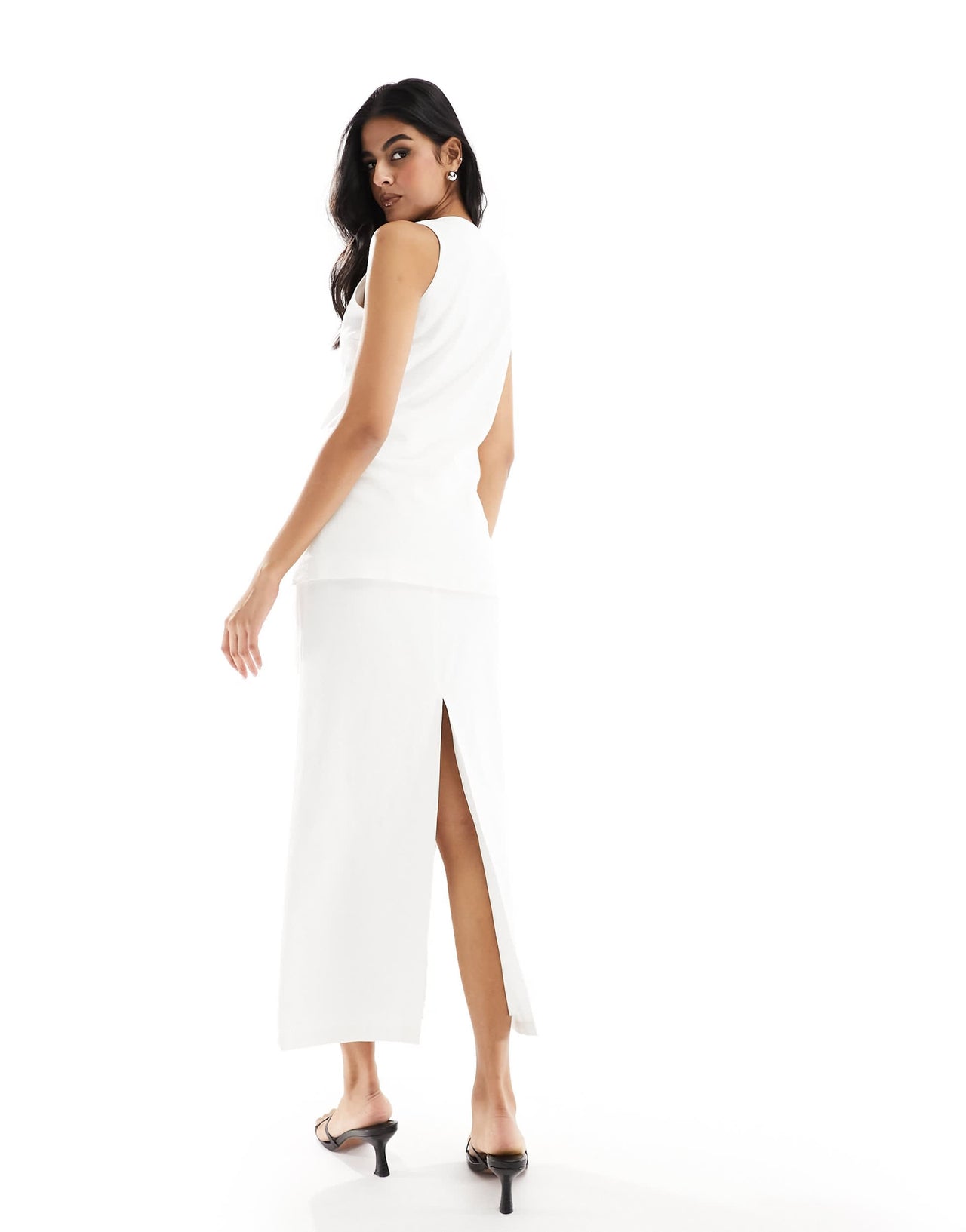 4th & Reckless linen look maxi seam detail skirt co-ord in white