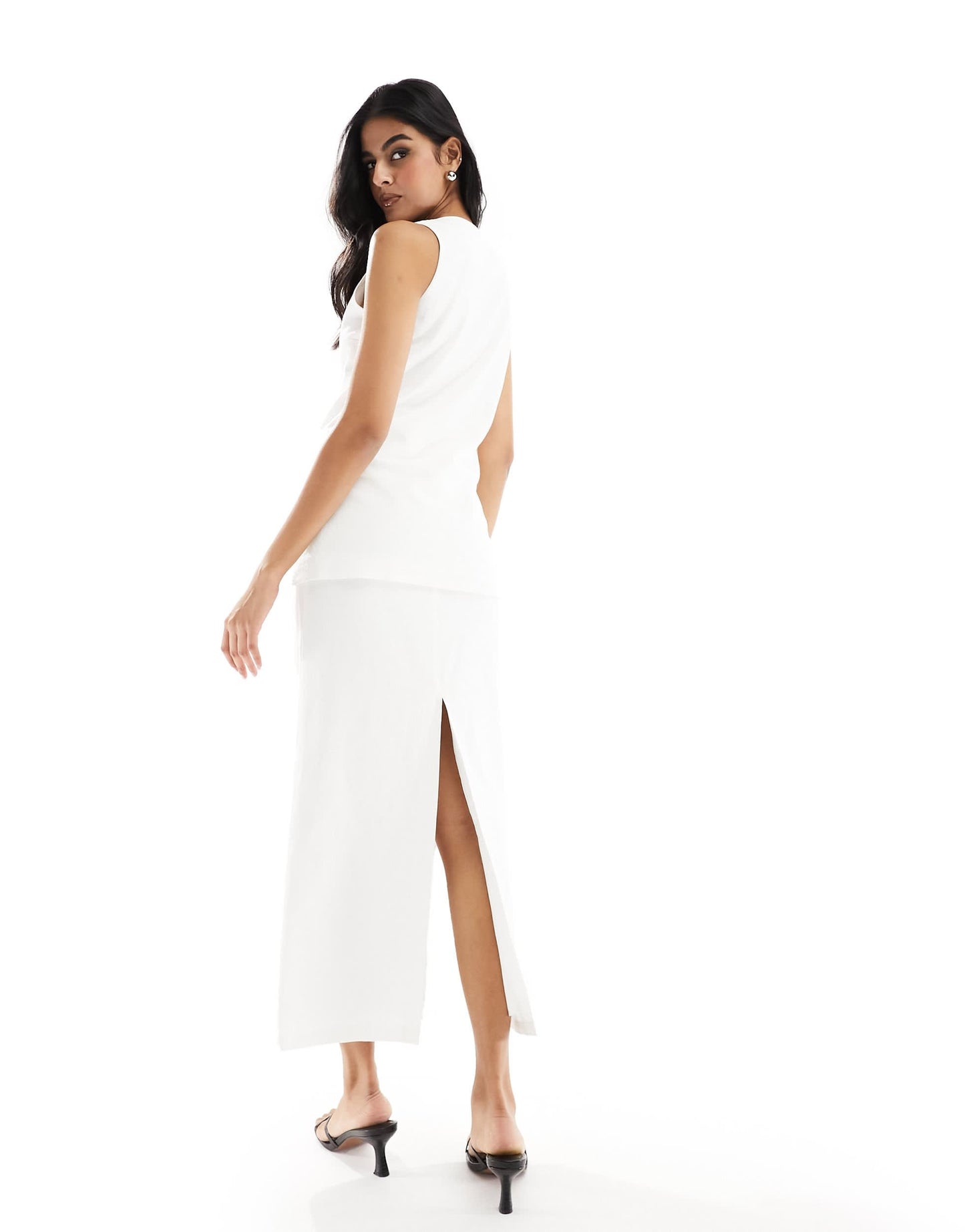 4th & Reckless linen look maxi seam detail skirt co-ord in white