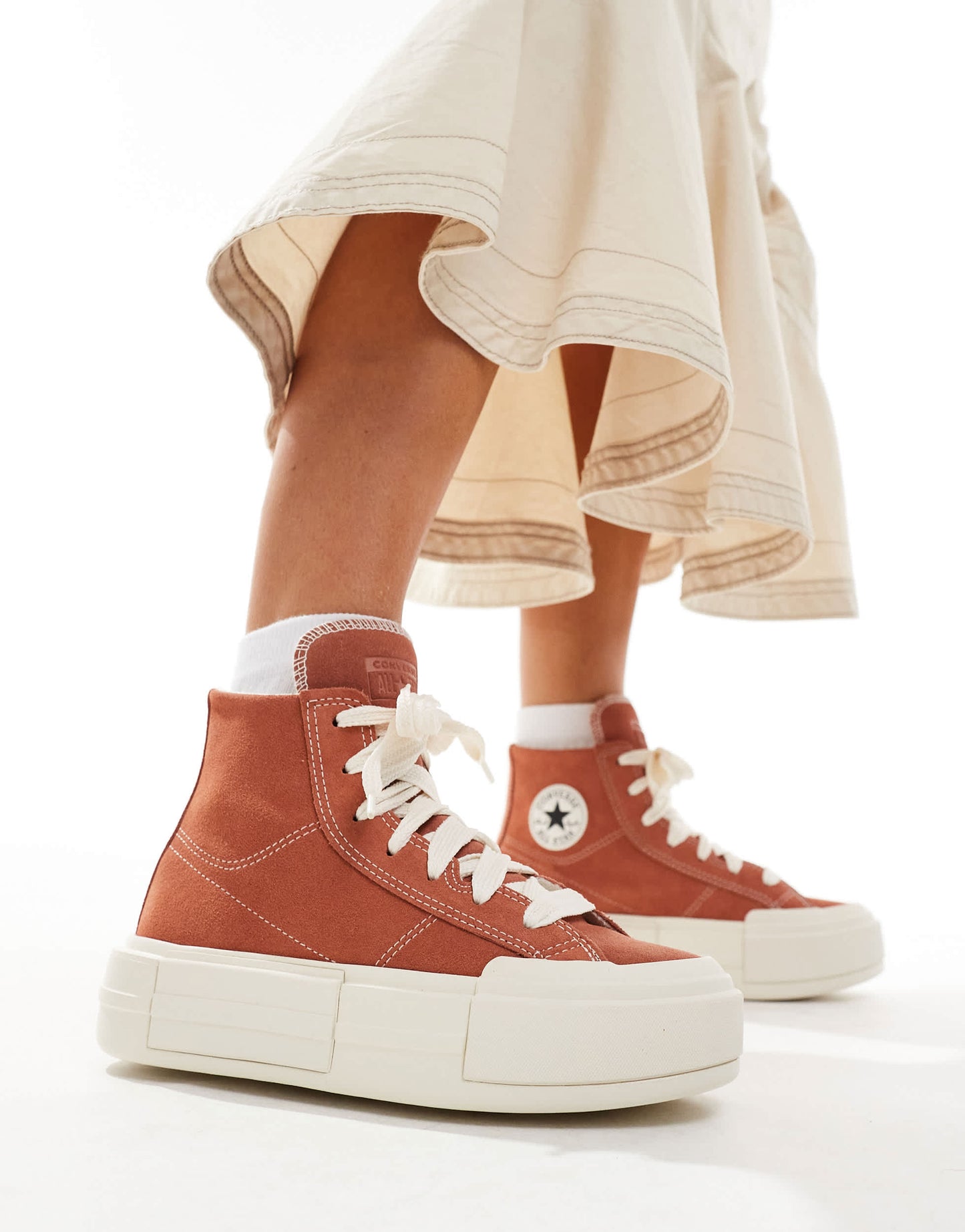 Converse Chuck Taylor All Star Cruise Hi trainer in brown