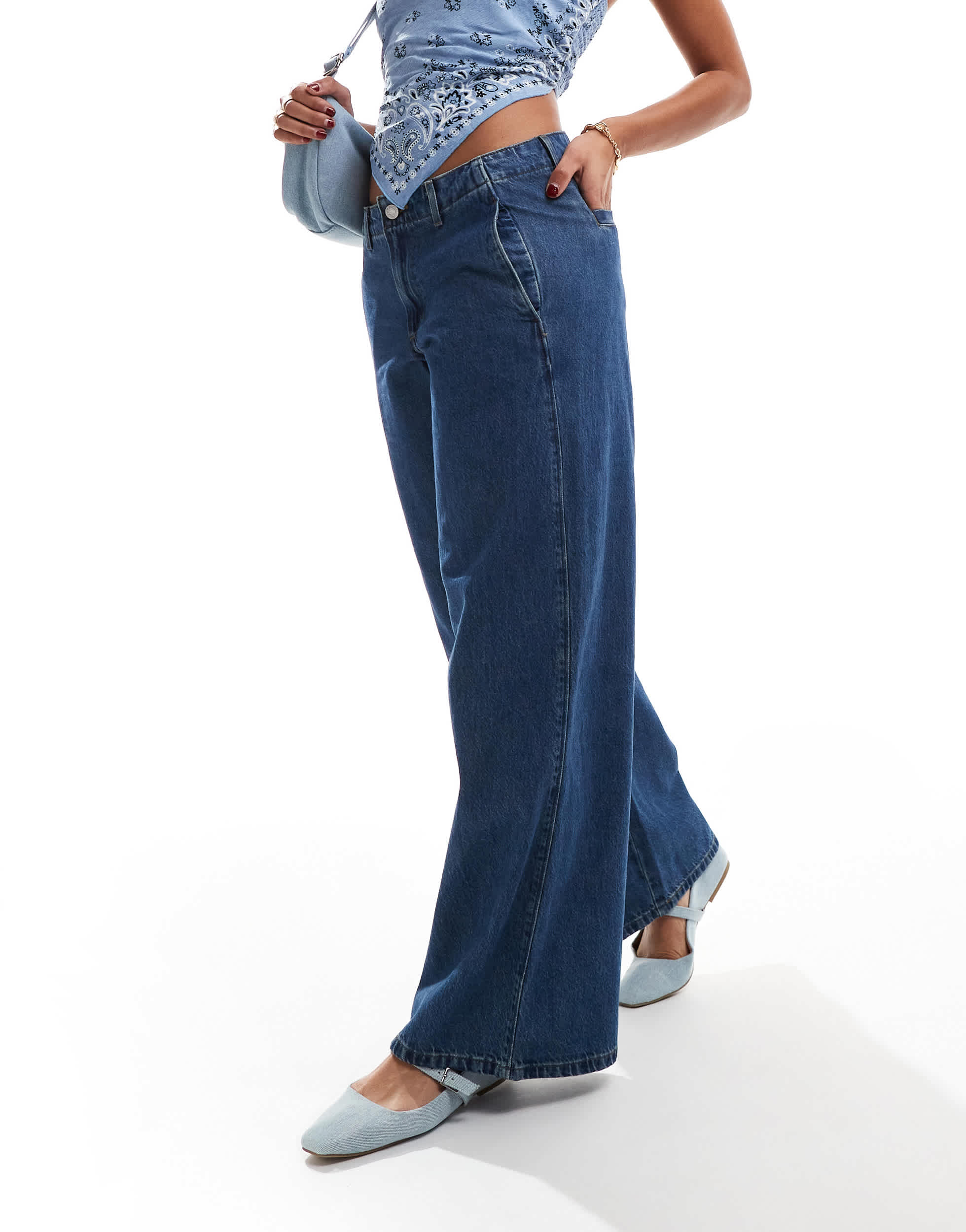 Levi's XL mid waist loose jeans in  dark blue