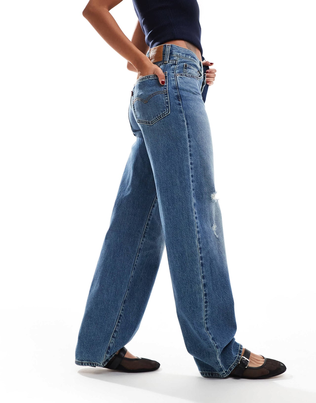 Levi's baggy dad distressed jeans in  mid blue