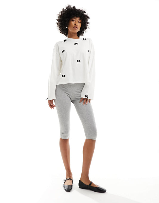 Monki stretch cropped capri pants in grey melange