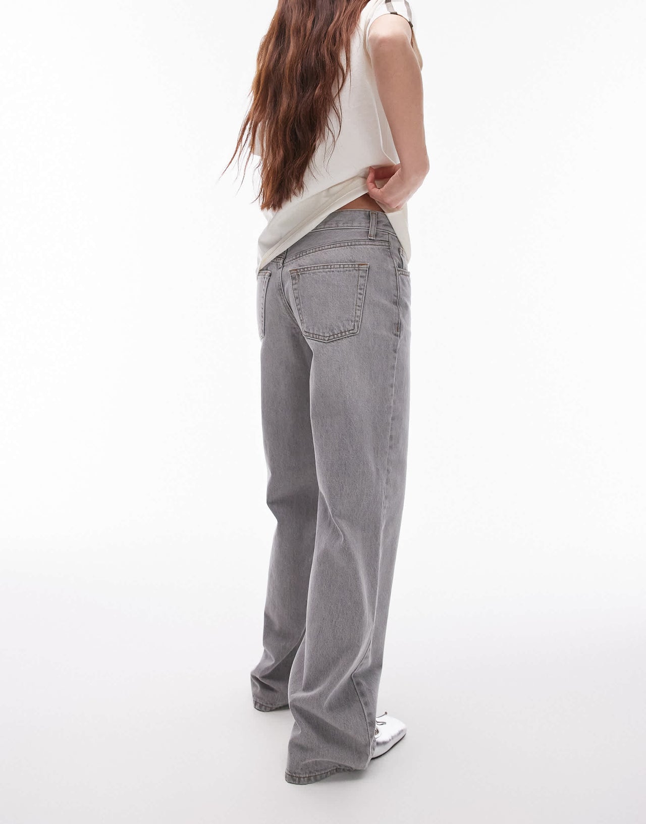 Topshp Ember low rise straight leg jean in pale grey