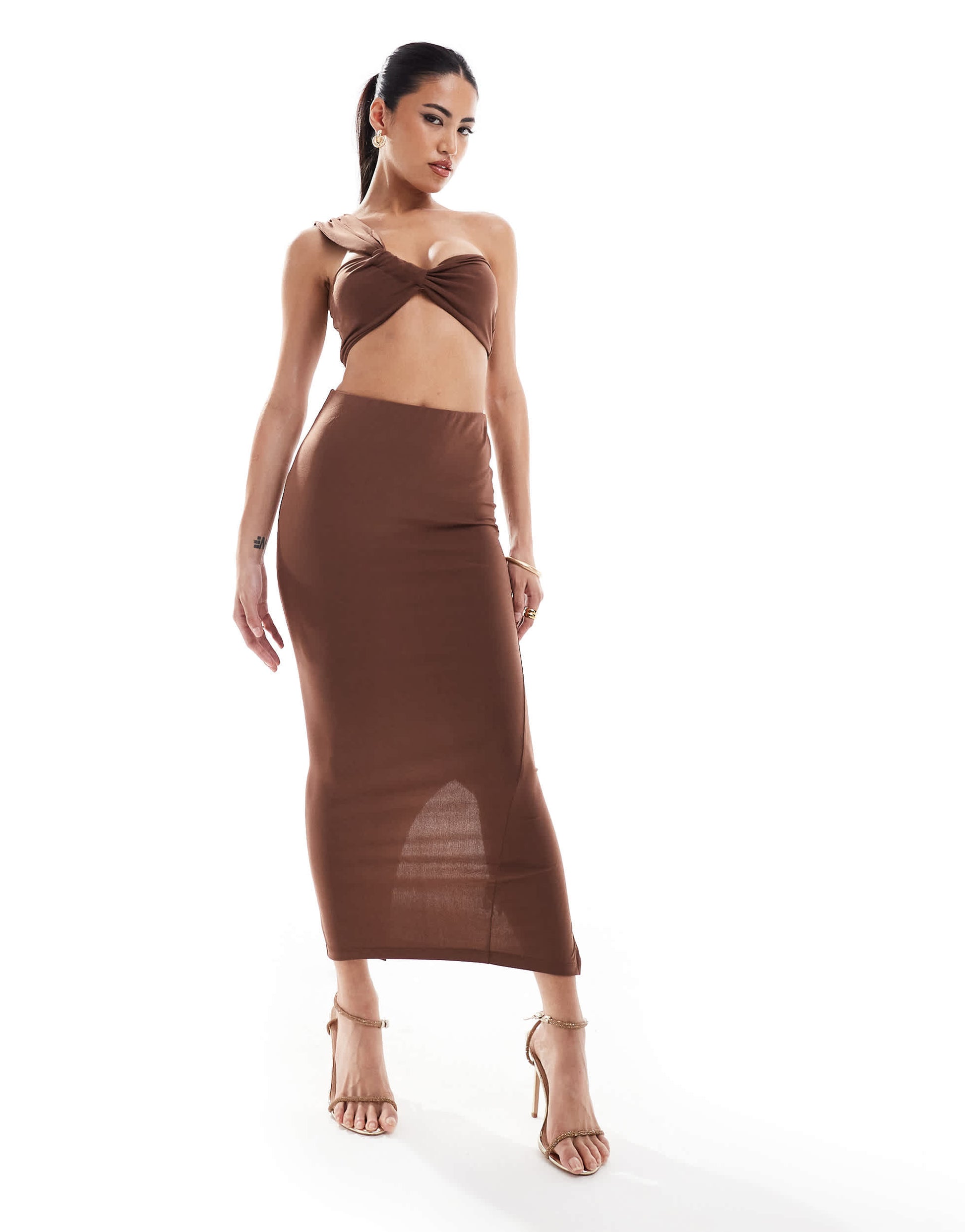 New Look ruched back midi skirt in dark brown