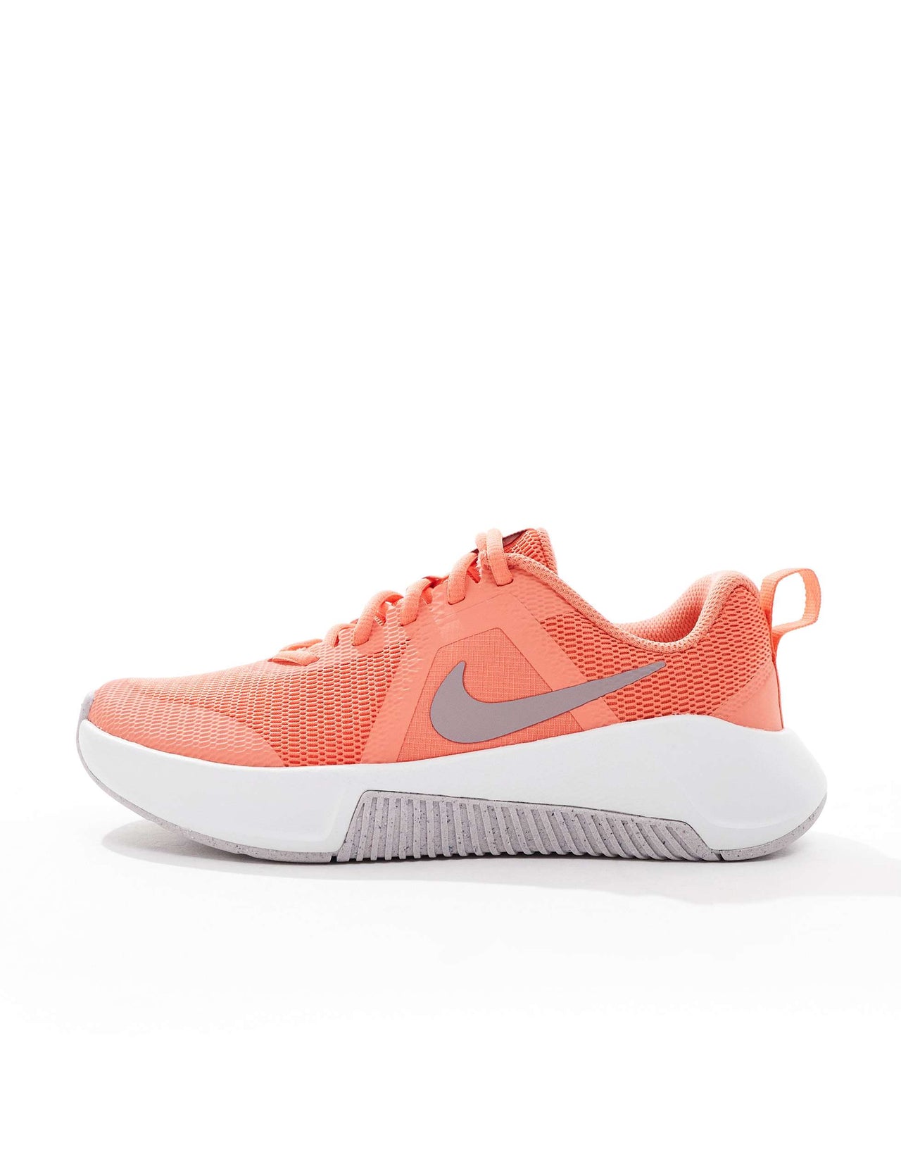 Nike Training MC 3 trainers in orange