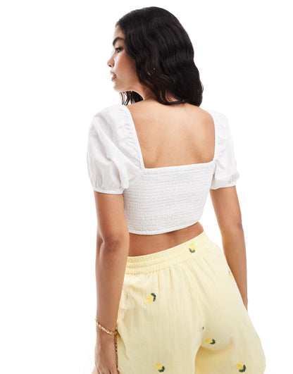 New Look crochet puff sleeve crop top in white