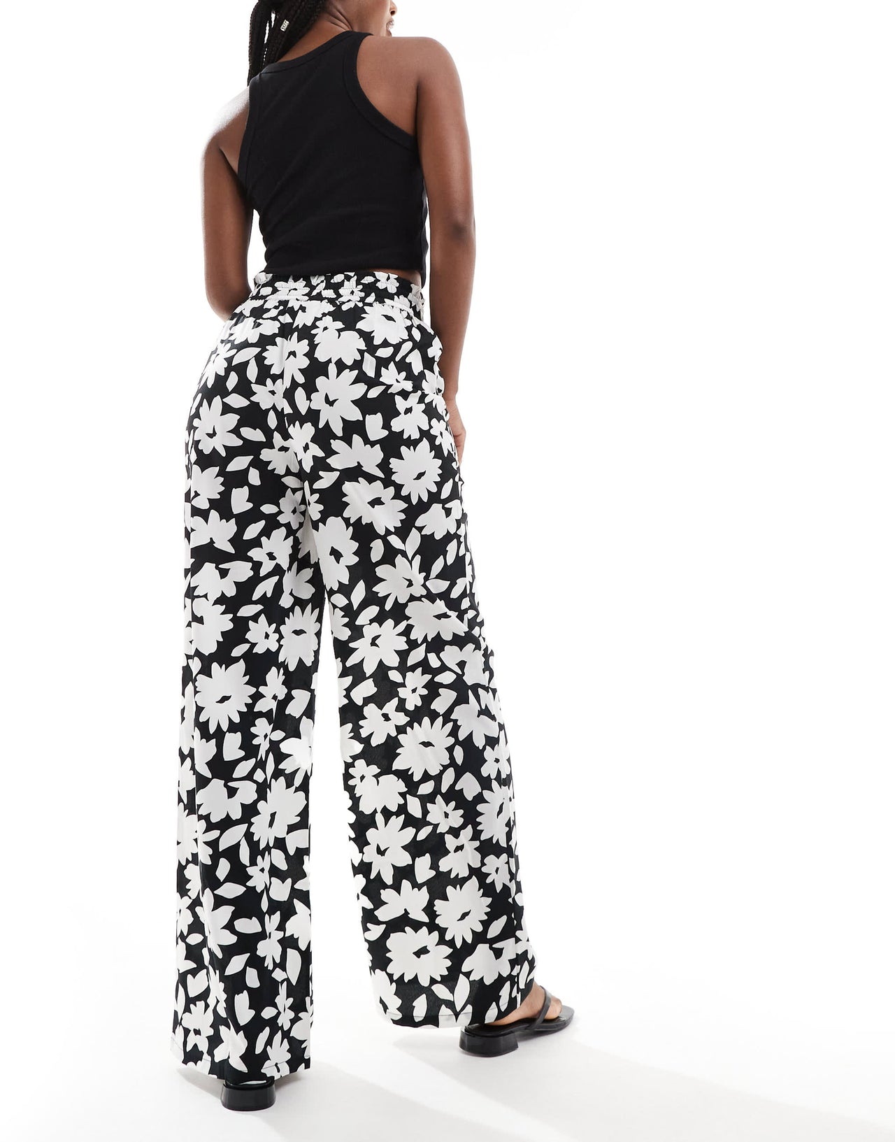 New Look wide leg trousers in black floral print