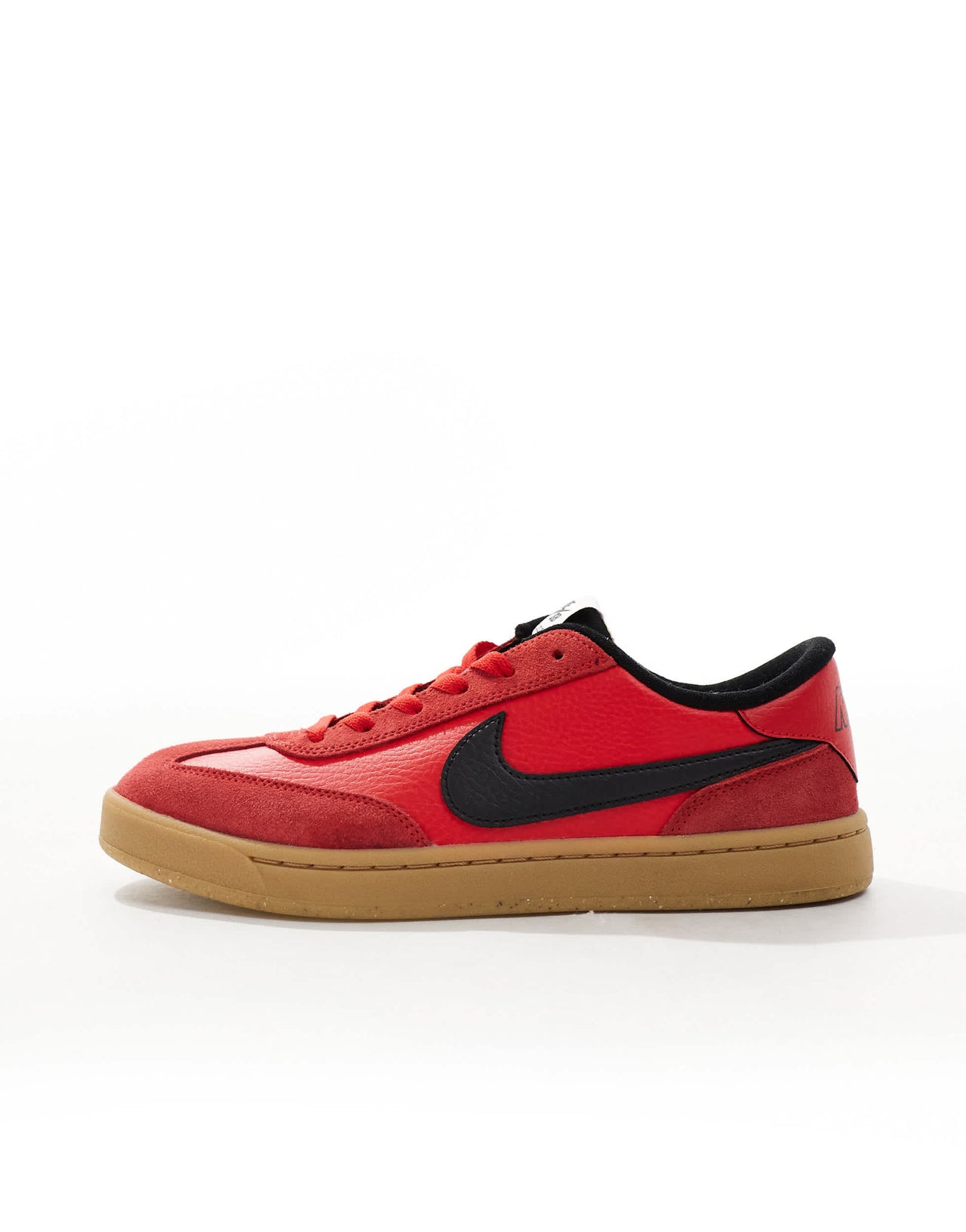 Nike SB FC Classic trainers in red and black
