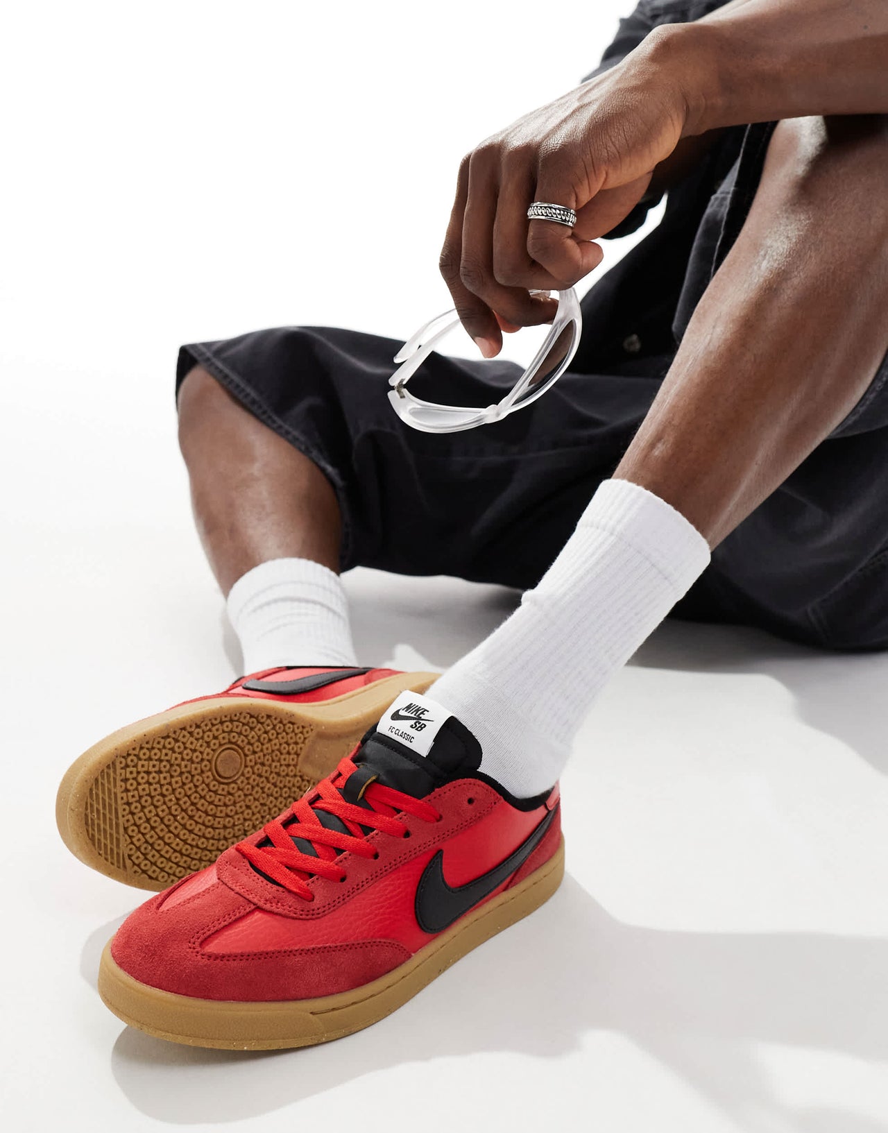 Nike SB FC Classic trainers in red and black