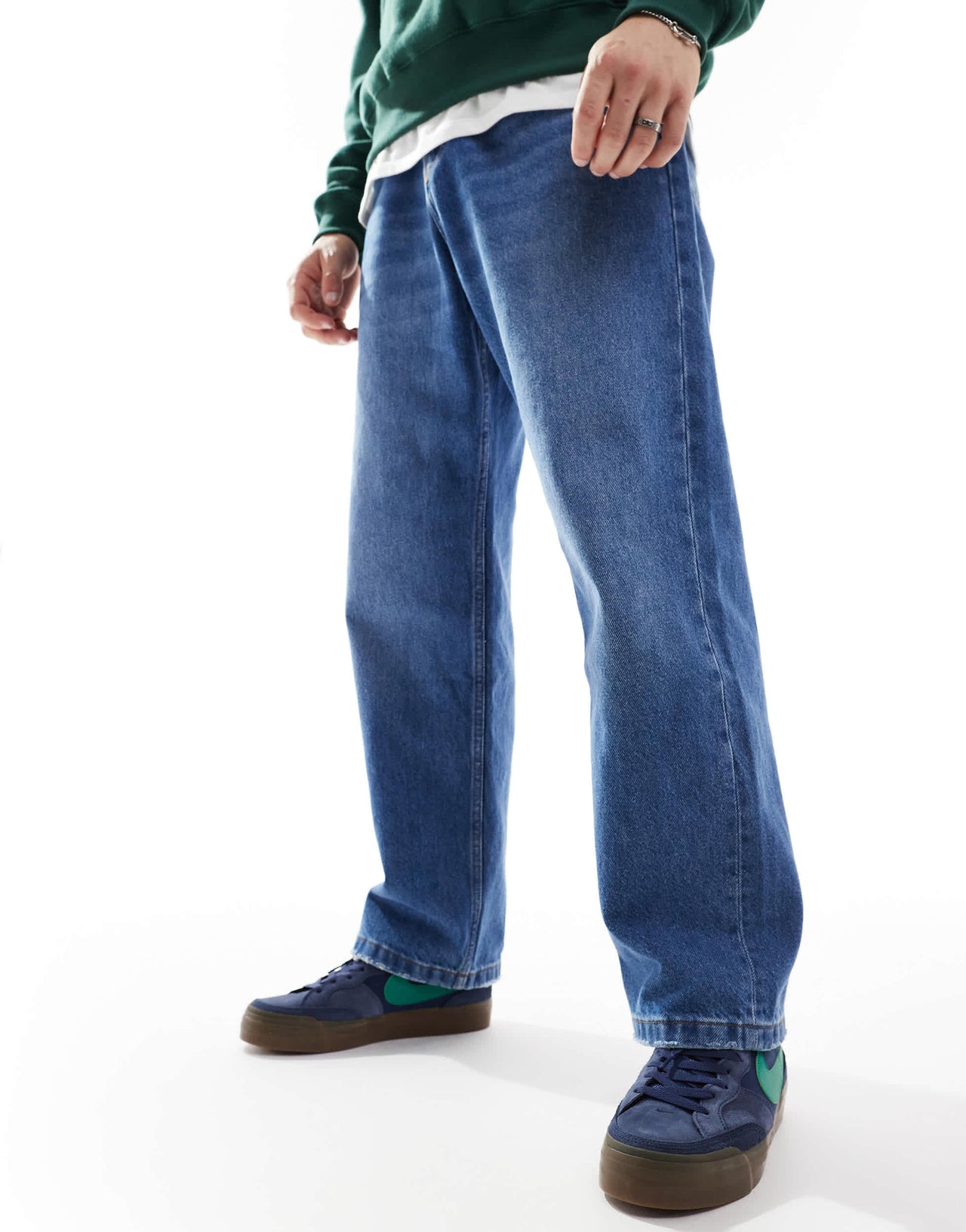 Nike SB Zoom Pogo Plus trainers in Navu and green