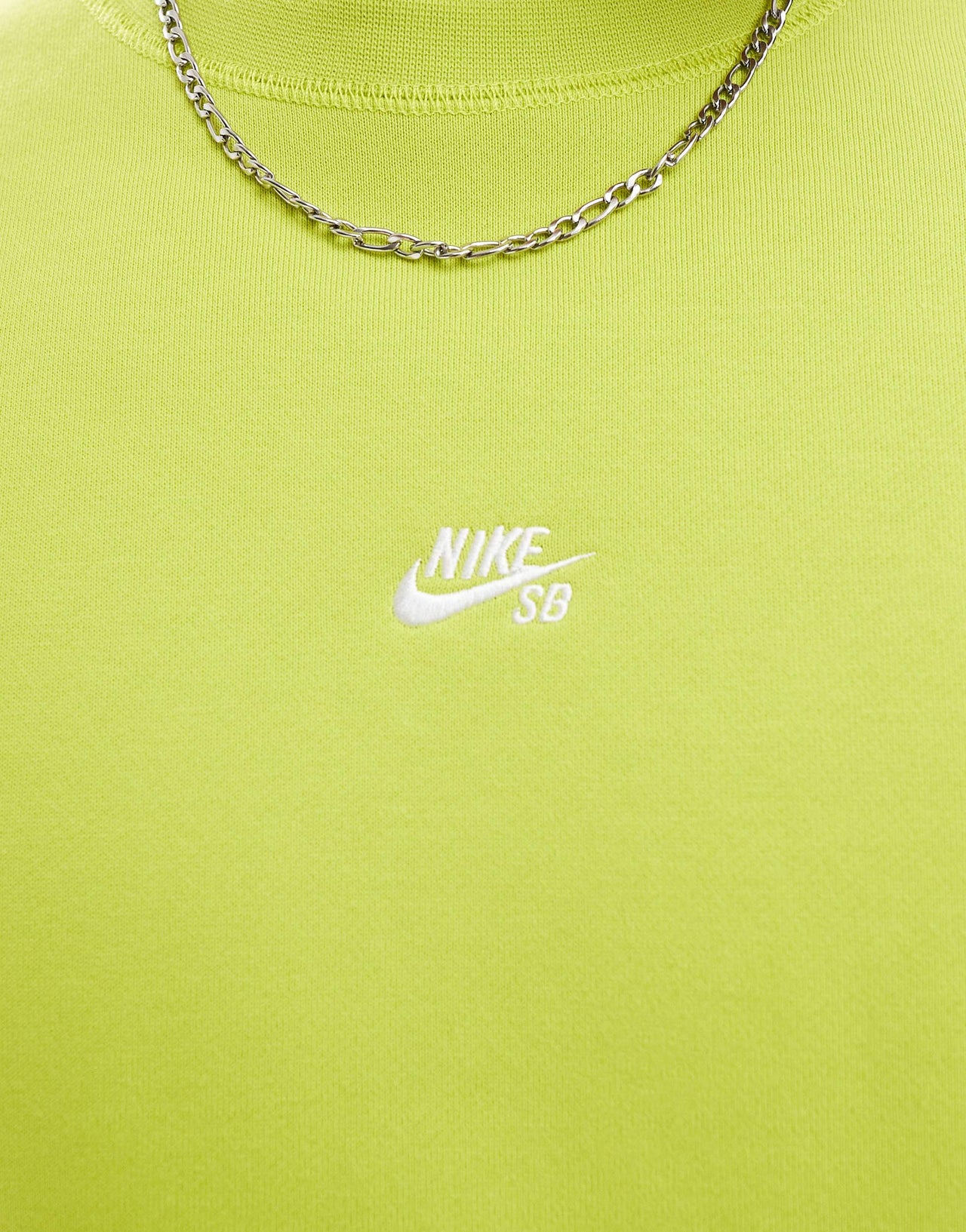 Nike SB essential logo crew neck sweatshirt in cactus green