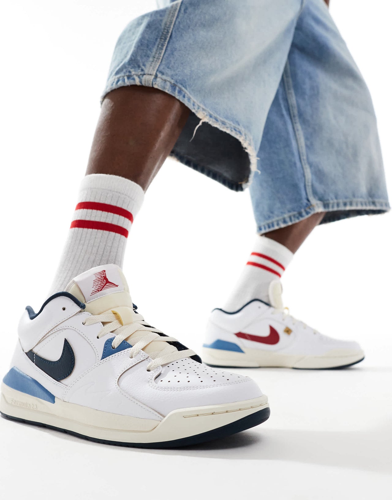 Jordan Stadium 90 trainers in white and red