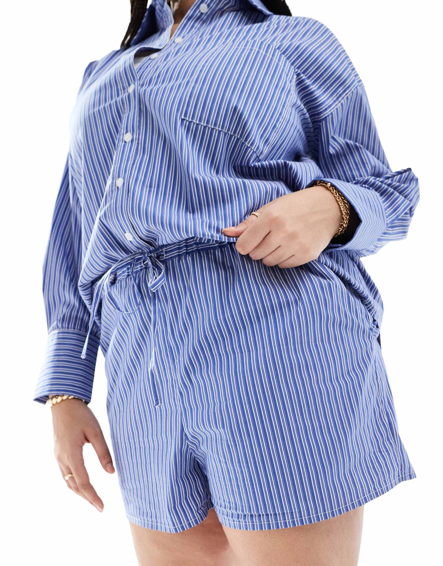 4th & Reckless Plus exclusive poplin shorts with drawstring co-ord in blue stripe