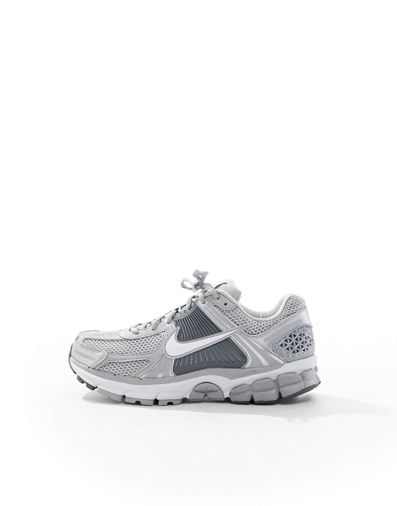 Nike Zoom Vomero 5 trainers in grey
