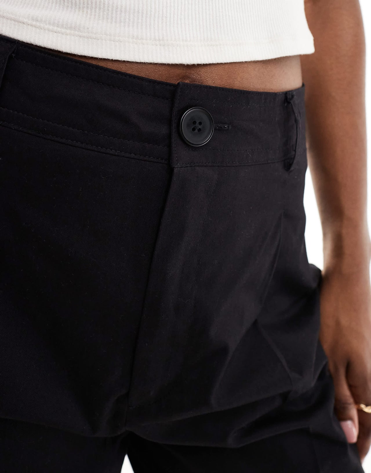 Stradivarius tailored chino in black