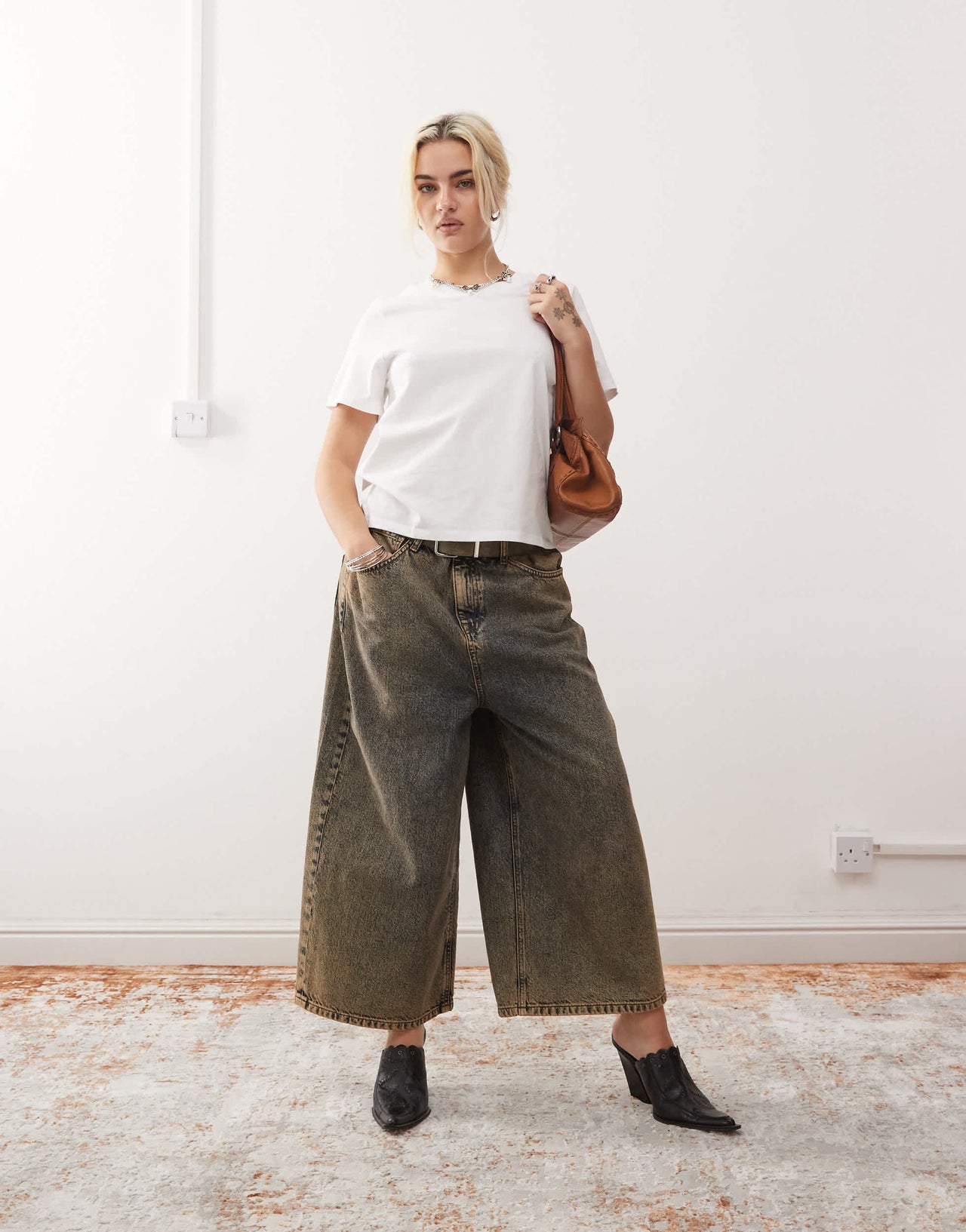 Monki short sleeve t-shirt in white