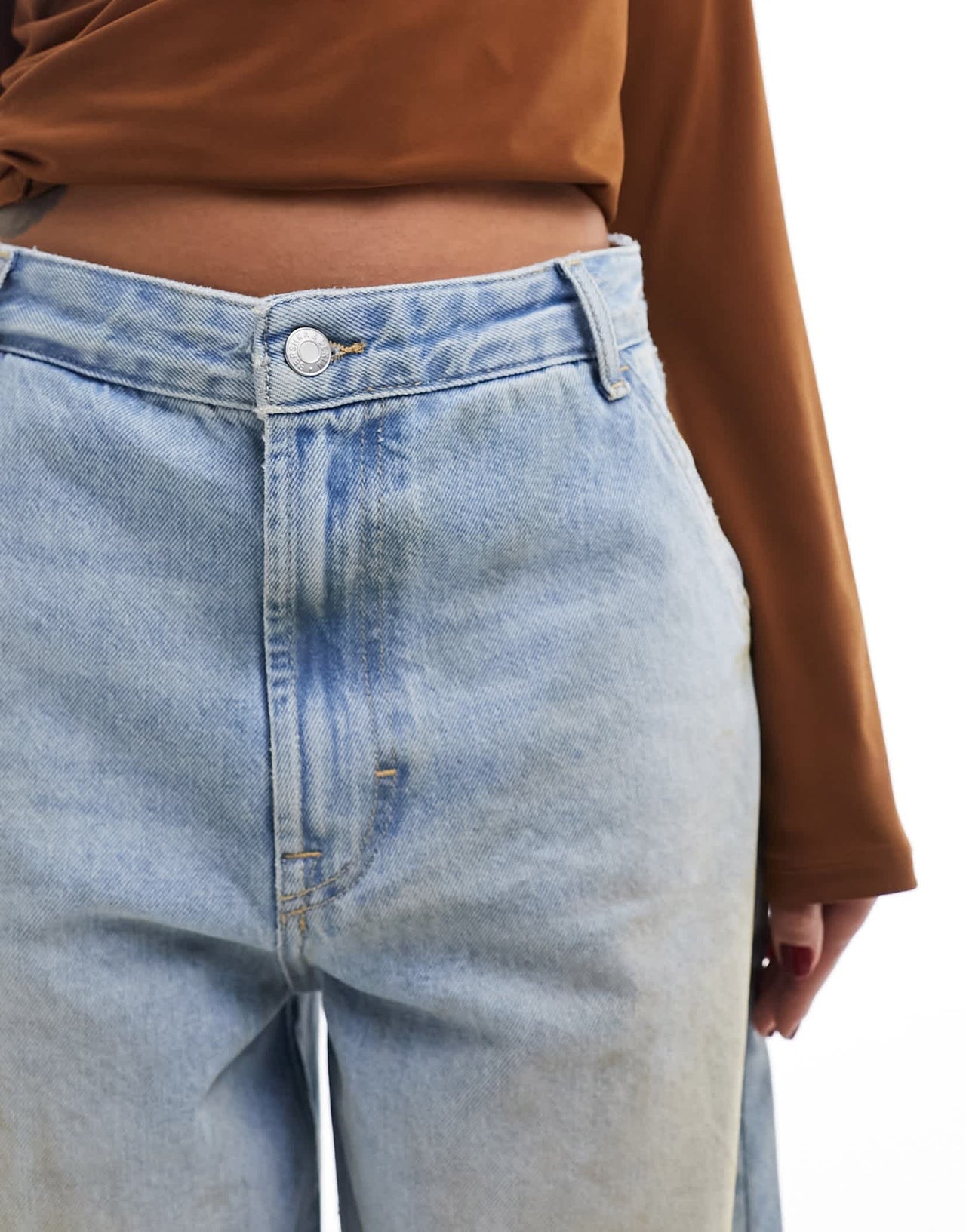 Bershka baggy skater jeans in light blue dirty wash