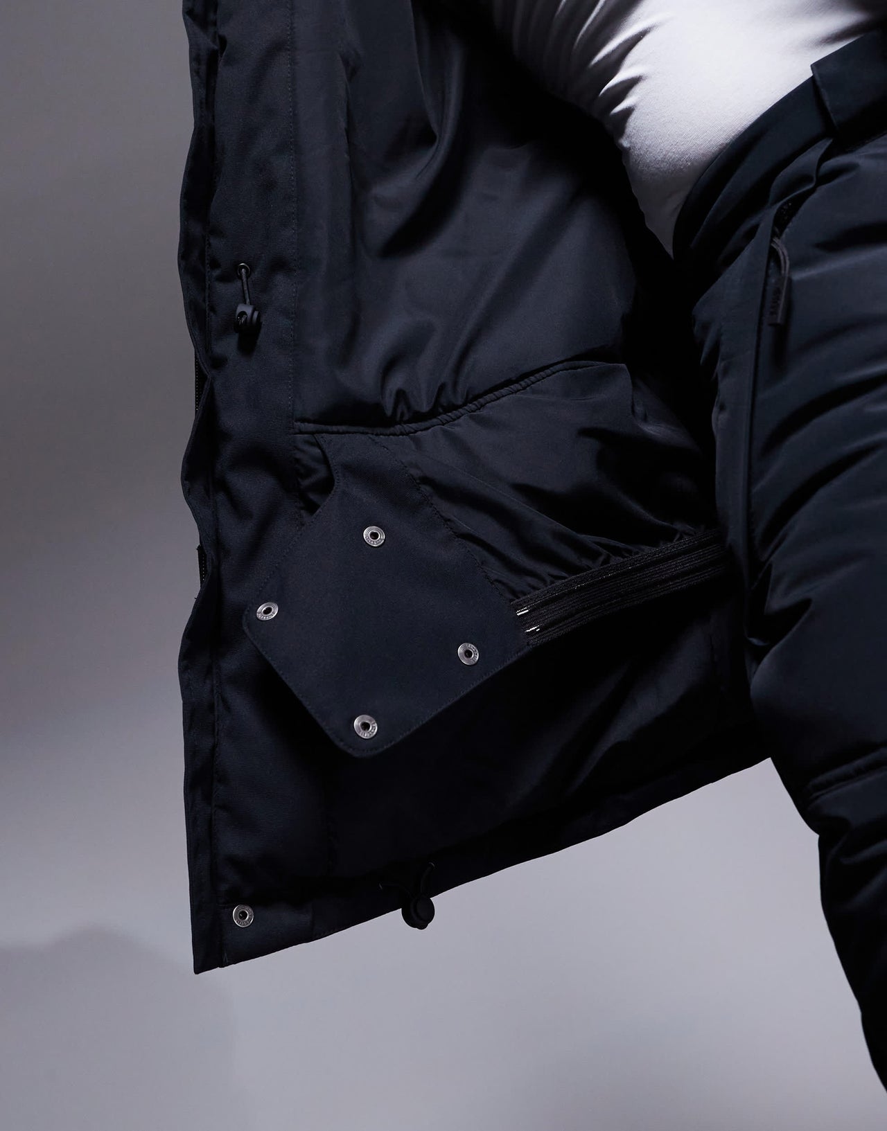 4505 Ski water repellent parka in black