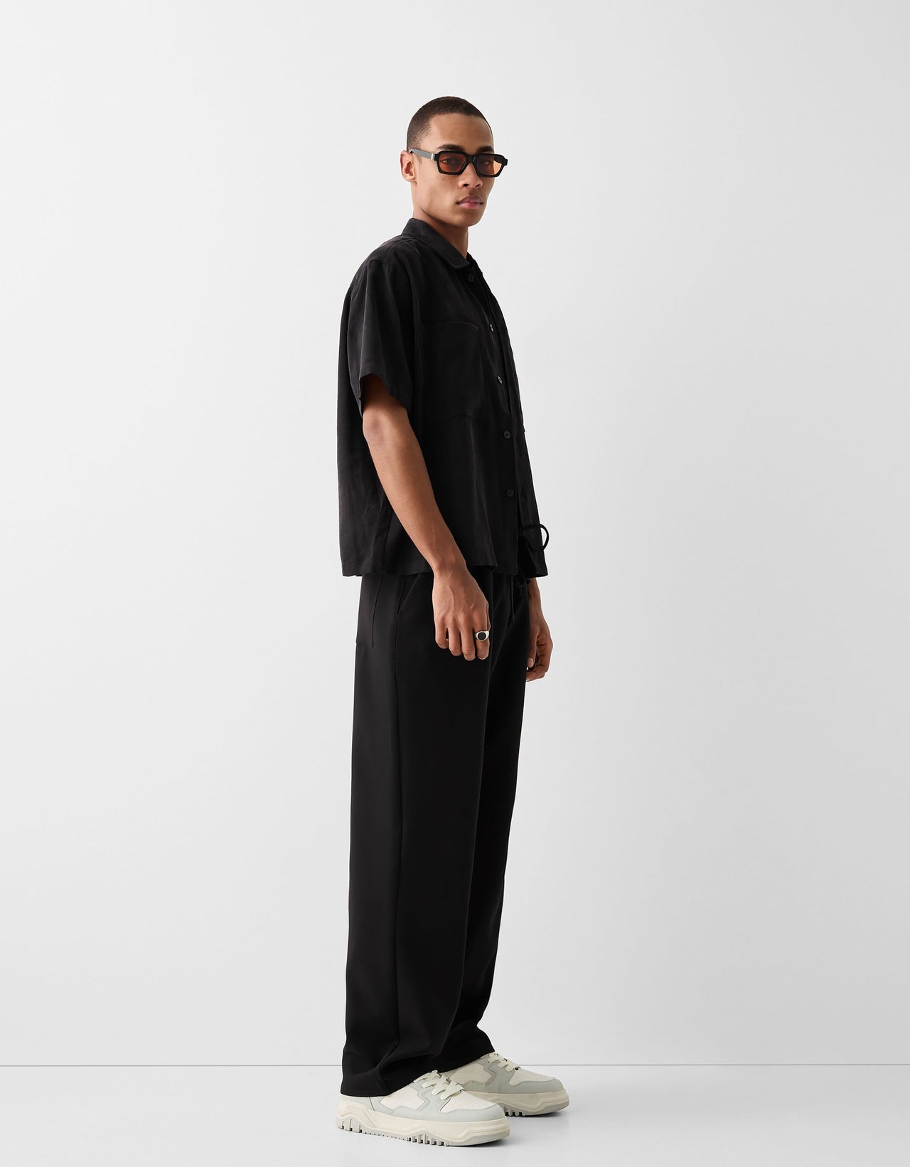 Bershka wide leg tailored trouser in black