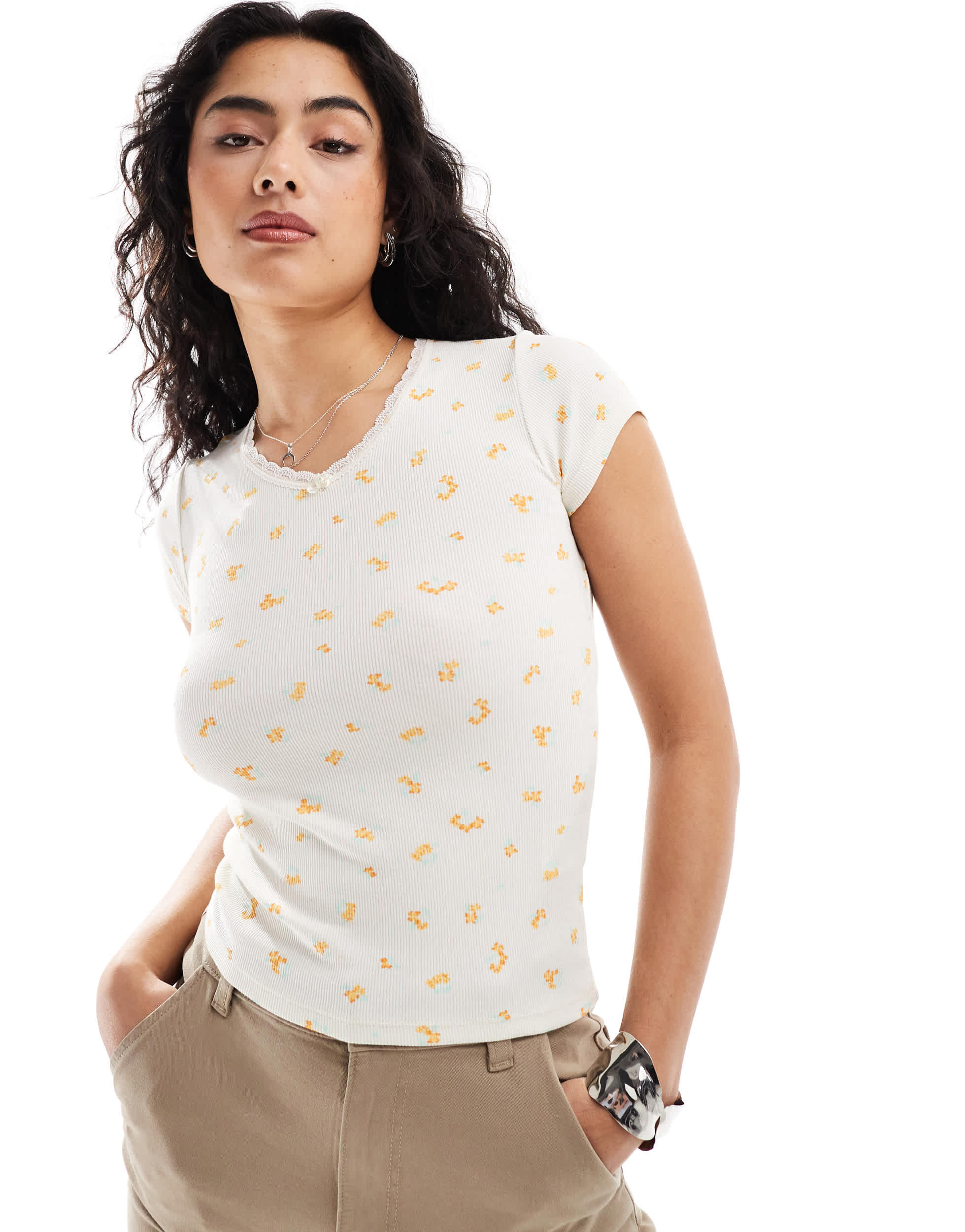 Cotton On fitted crop t-shirt with v neck rosette detail in retro ditsy