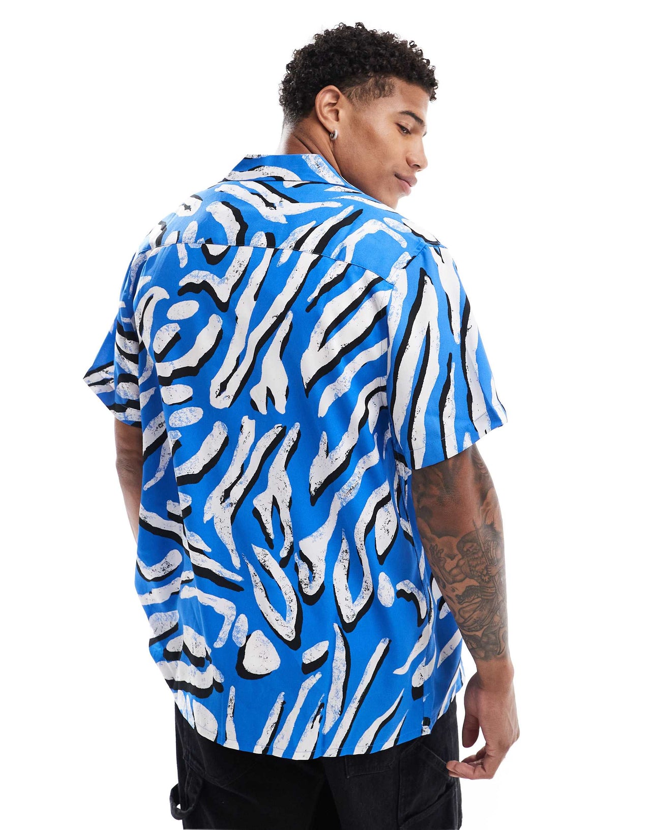 ASOS DESIGN relaxed revere shirt with animal print in blue