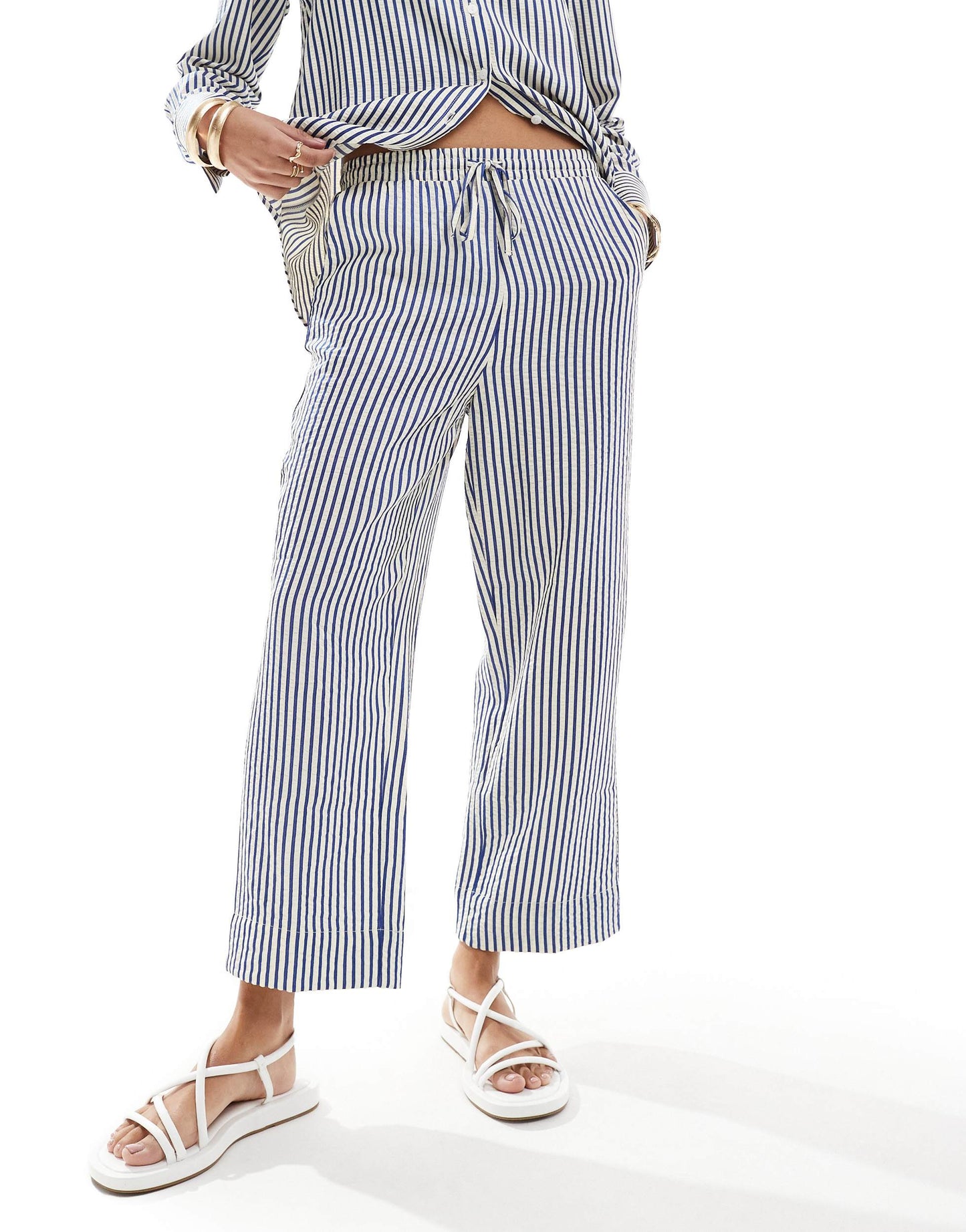 Stradivarius seersucker pull on trouser co-ord in blue stripe