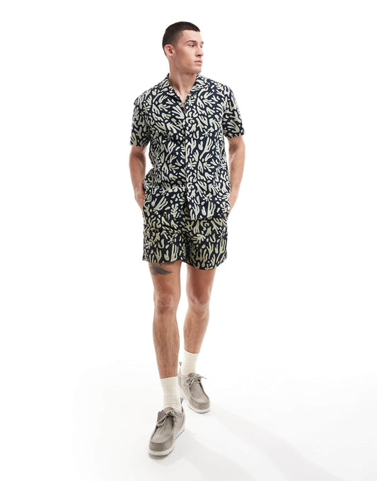 Farah printed short sleeve shirt in navy