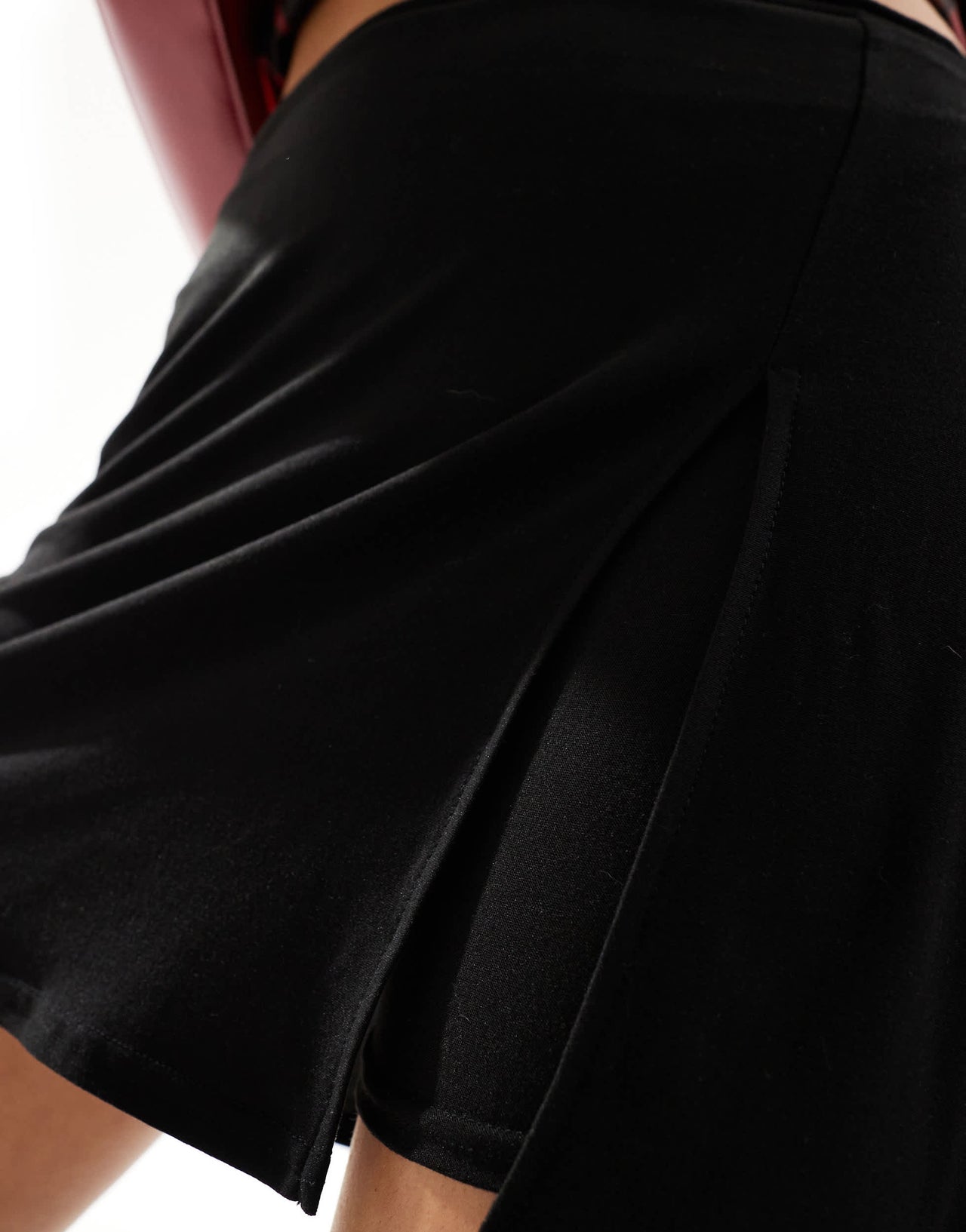 Fashionkilla super soft mini skort in black