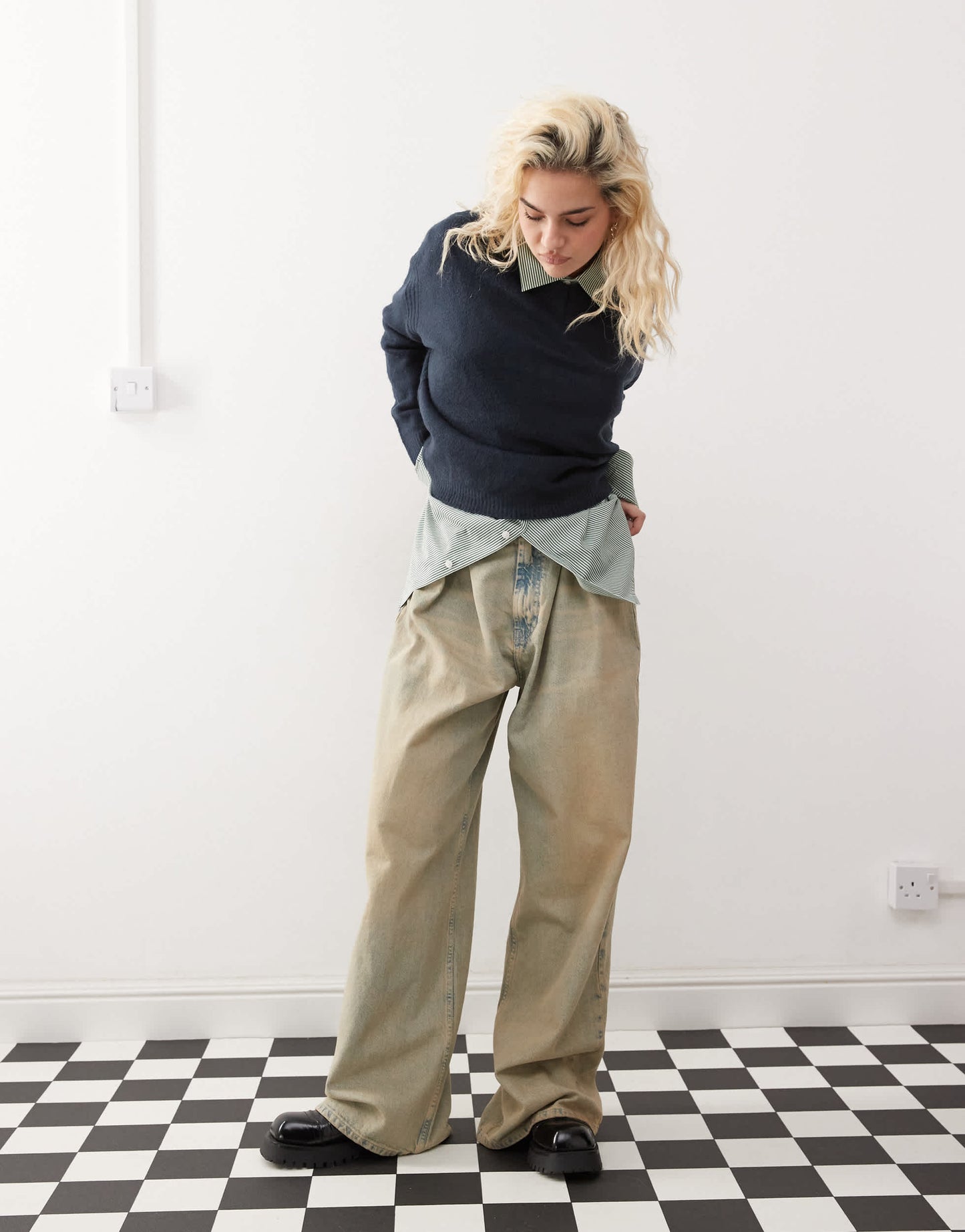 COLLUSION v neck meet and greet jumper with arm rib in navy