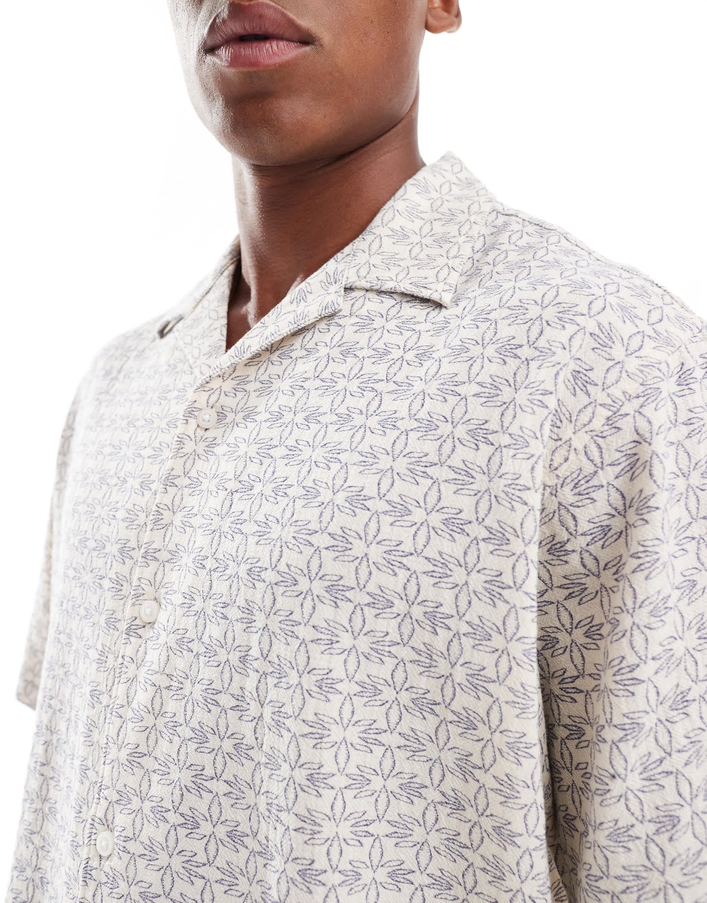 Selected revere collar crinkle shirt with all over print in cream and navy