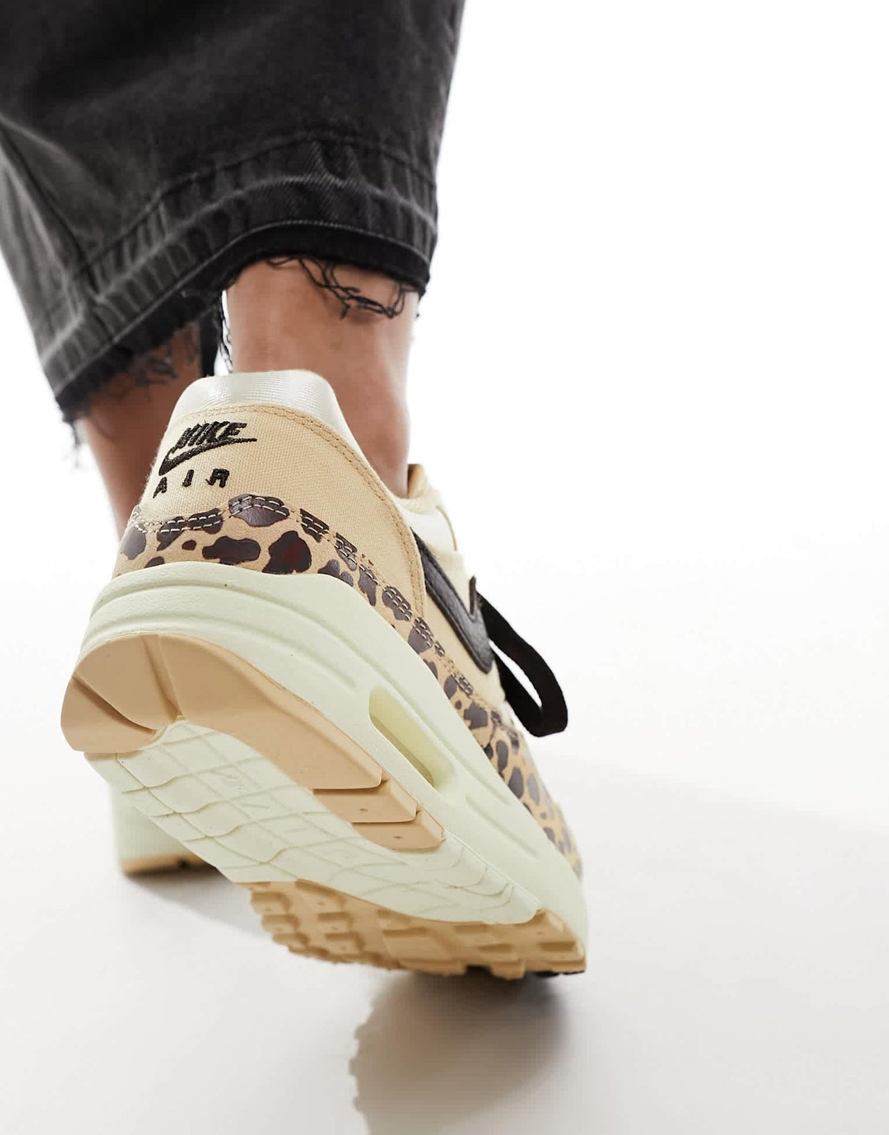Nike Air Max 1 trainers in leopard print