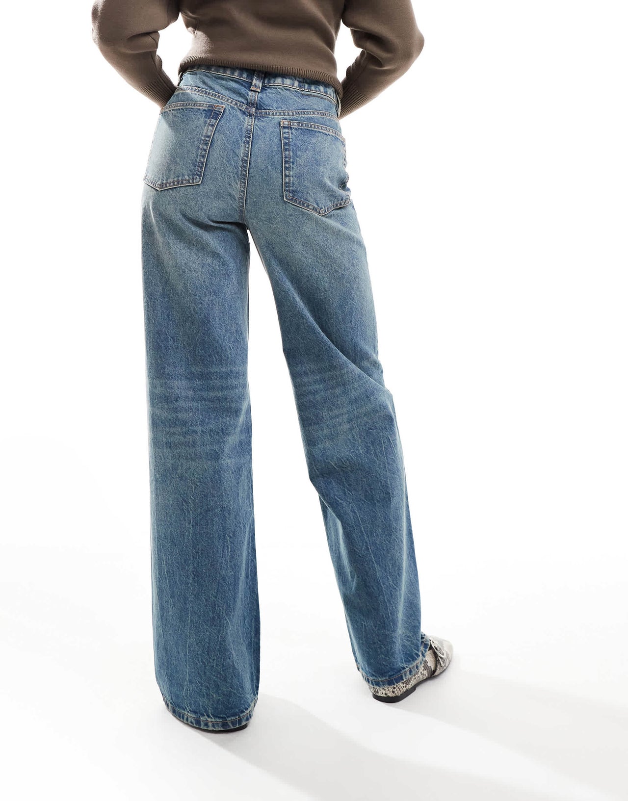 ASOS DESIGN wide leg dad jeans in mid vintage wash