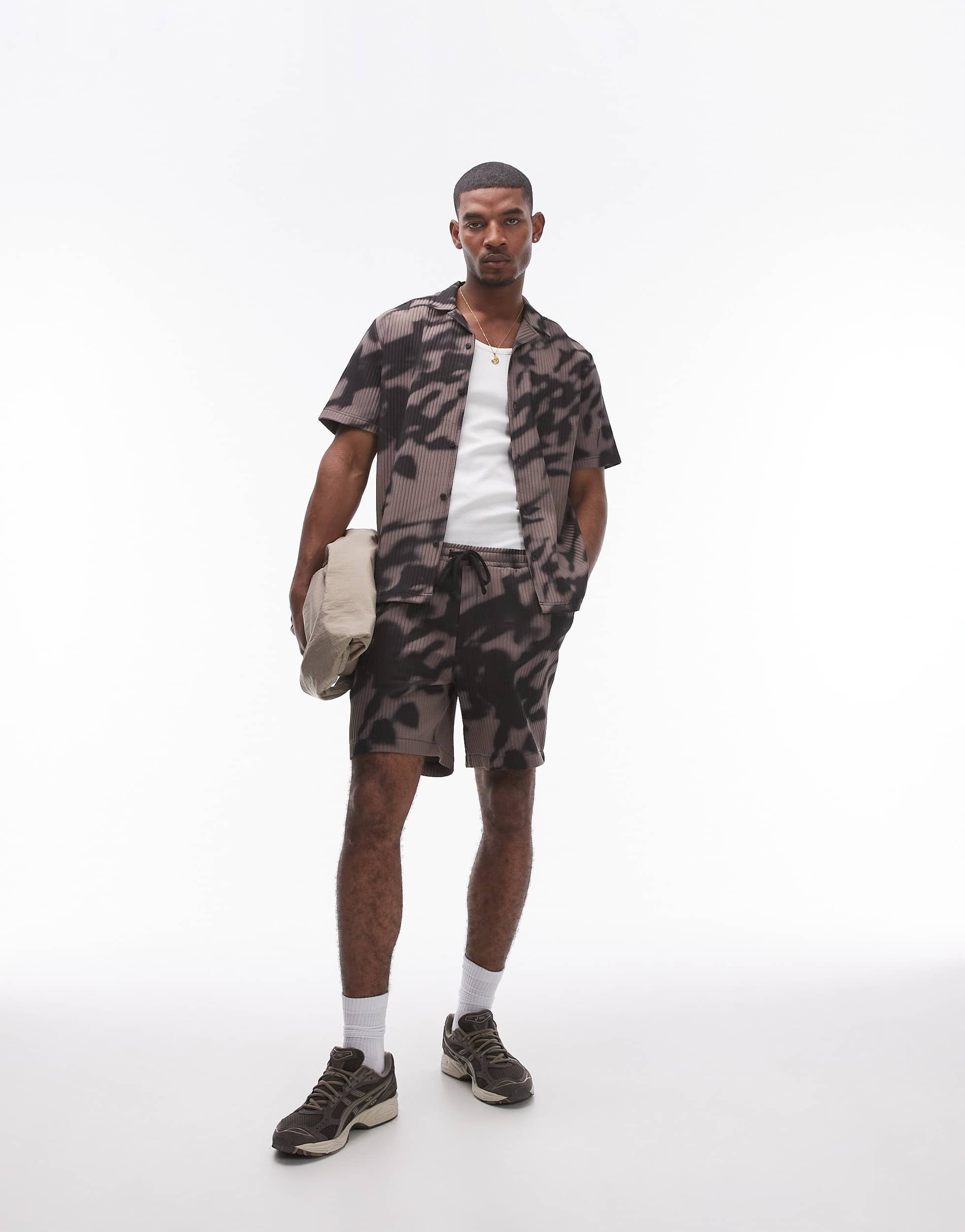 Topman co-ord shadow printed plisse short in purple