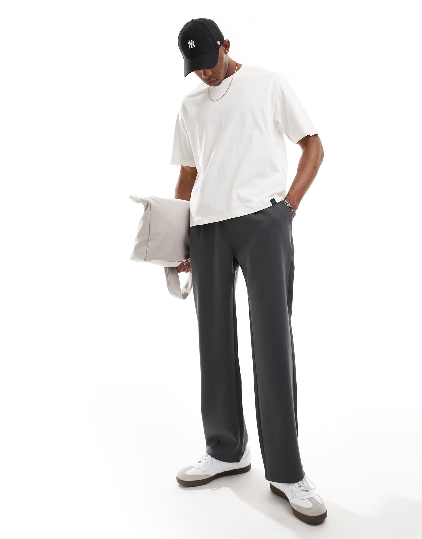 Pull&Bear boxy t-shirt in white