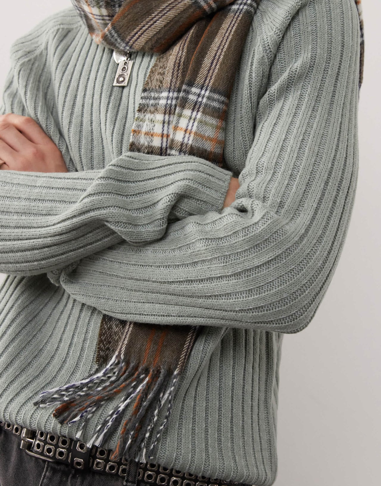 Reclaimed Vintage fisherman rib jumper in grey