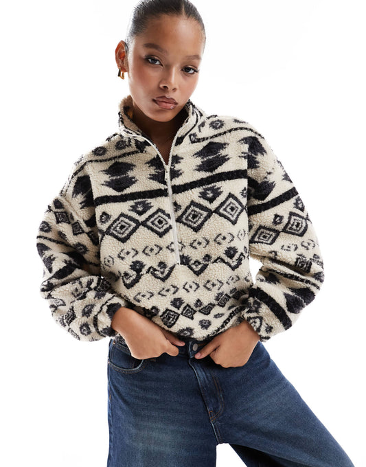 ONLY half zip fleece in off white and black