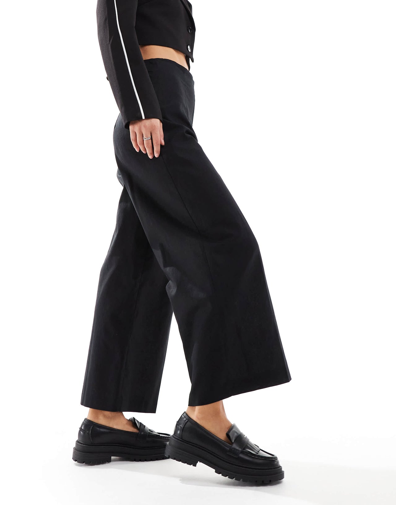 ASOS DESIGN tailored linen culotte trousers in black