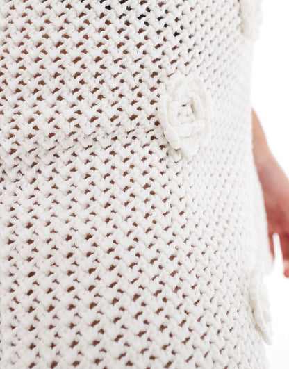Stradivarius 3D crochet short co-ord in white