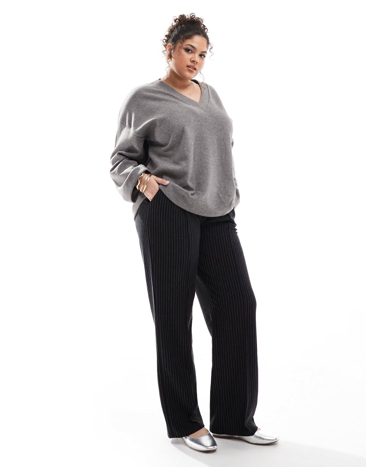 ASOS DESIGN Curve supersoft oversized V neck jumper in charcoal